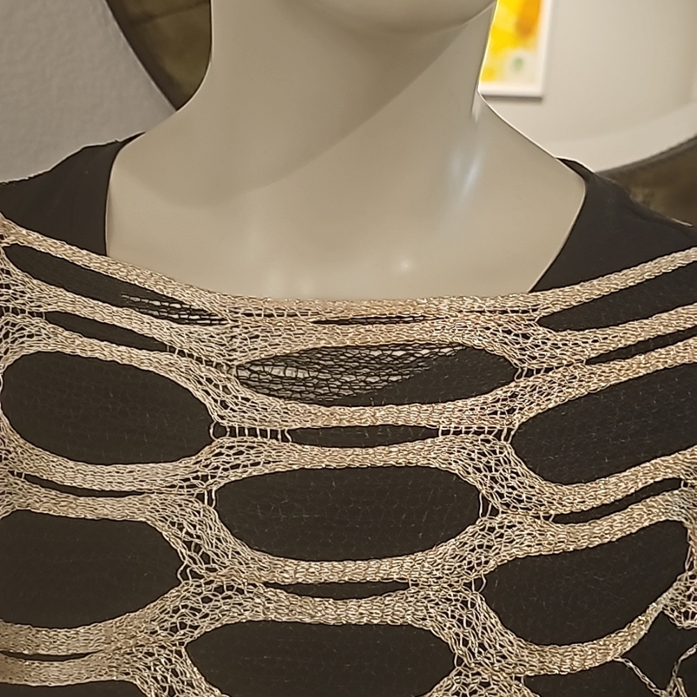 Poncho - Picture 5 of 6